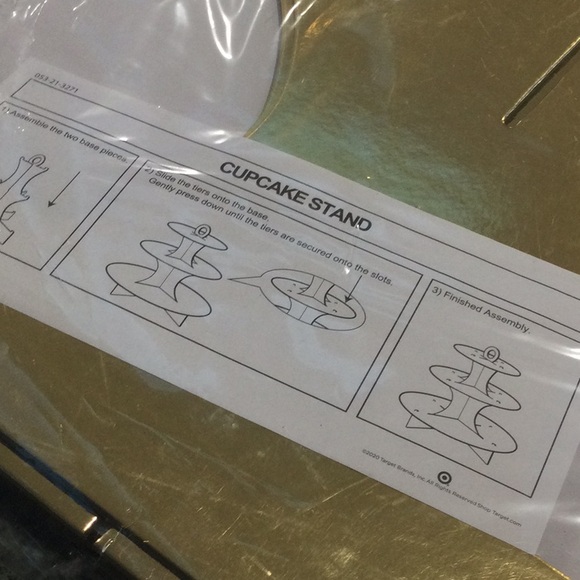 -🧁🧁Set of two Spritz cupcake stands. Holds 24 cupcakes each. - Picture 4 of 4